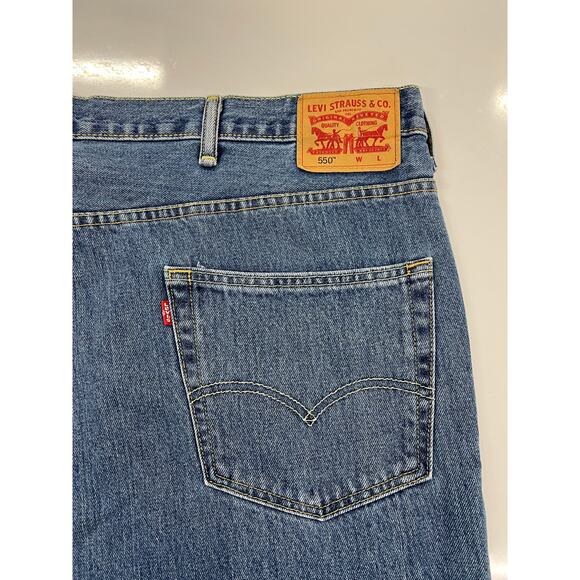 Levi Men's 550 Jeans Size 52" x 30" Relaxed Fit Big & Tall Cotton Light Blue - Picture 6 of 9